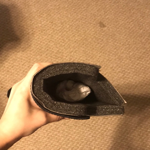 Tory Burch boots - Picture 4 of 6